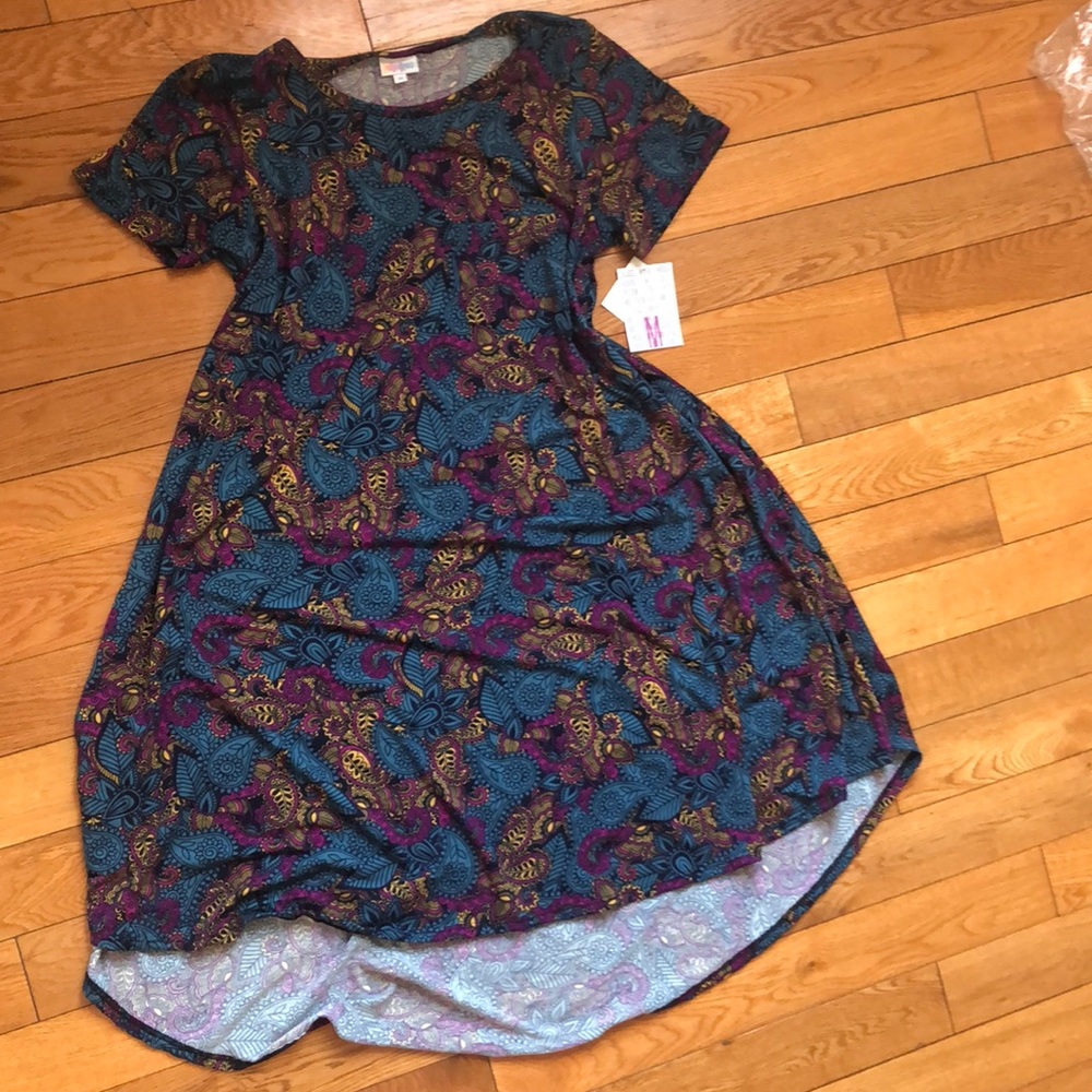 Slinky jewel tone paisley leaf Carly!
